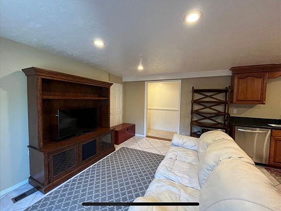 4th image of 2174 E Pheasant Way #Mil