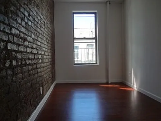 Rented by City Heights Realty | media 32