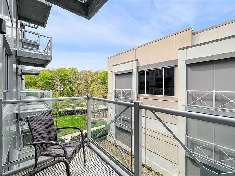 201 Elliott St #409 — Photo 13