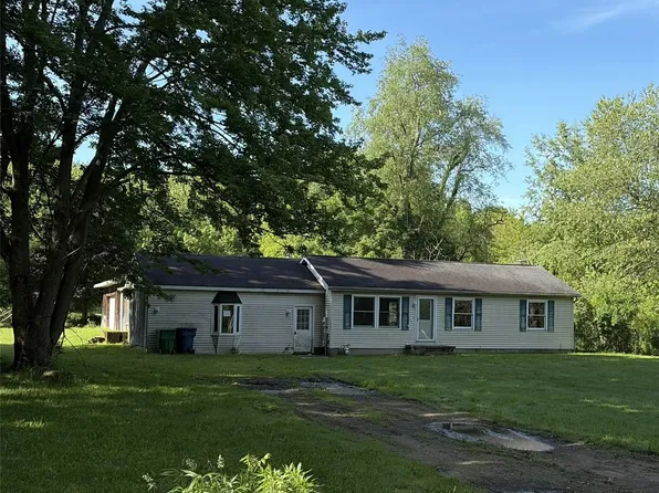 3620 N Creek Rd, Girard, PA 16417
