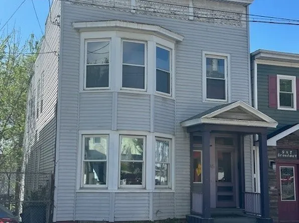 945 Broadway, Rensselaer, NY 12144