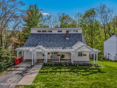 208 Beynon Dr, Clarks Summit, PA, 18411
