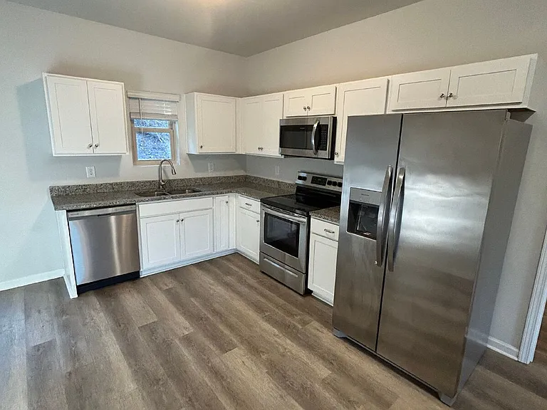 219 Oakwood Dr — Photo 11