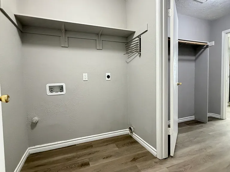 13119 Forum Rd — Photo 36