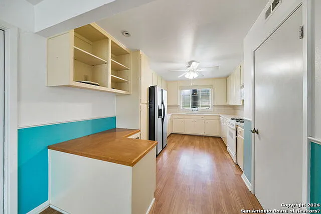 112 Sunway Dr — Photo 6