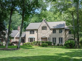 44 Old Farmstead Rd, Chester, NJ 07930