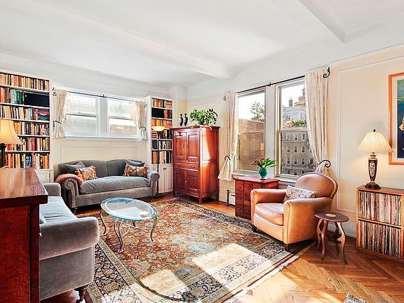 4th image of 33 5th Ave APT 14D