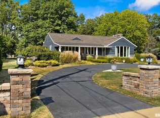 1017 W Northmoor Rd, Peoria, IL 61614