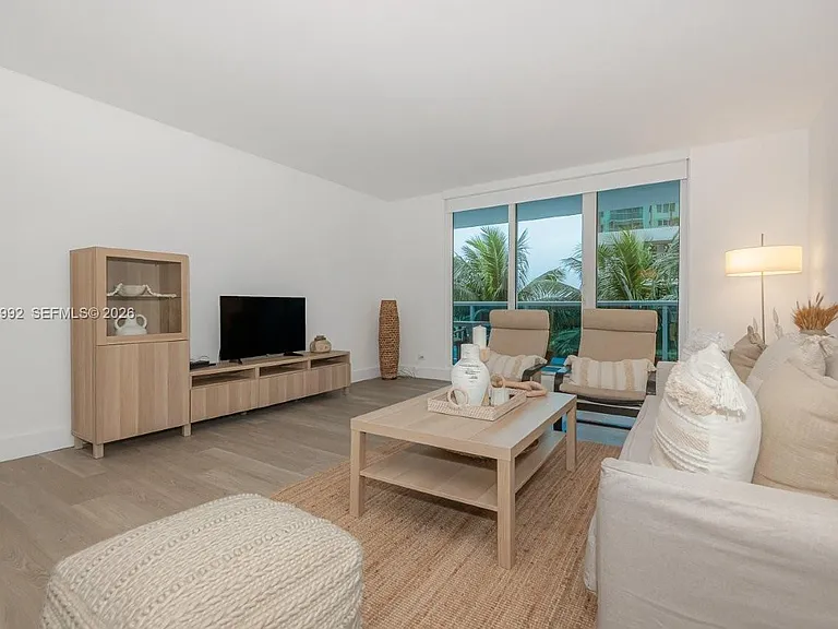 2301 Collins Ave #333 — Photo 3
