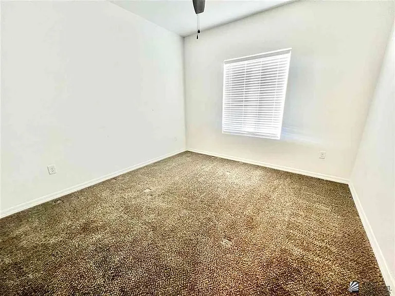 12608 E 48th Dr — Photo 18