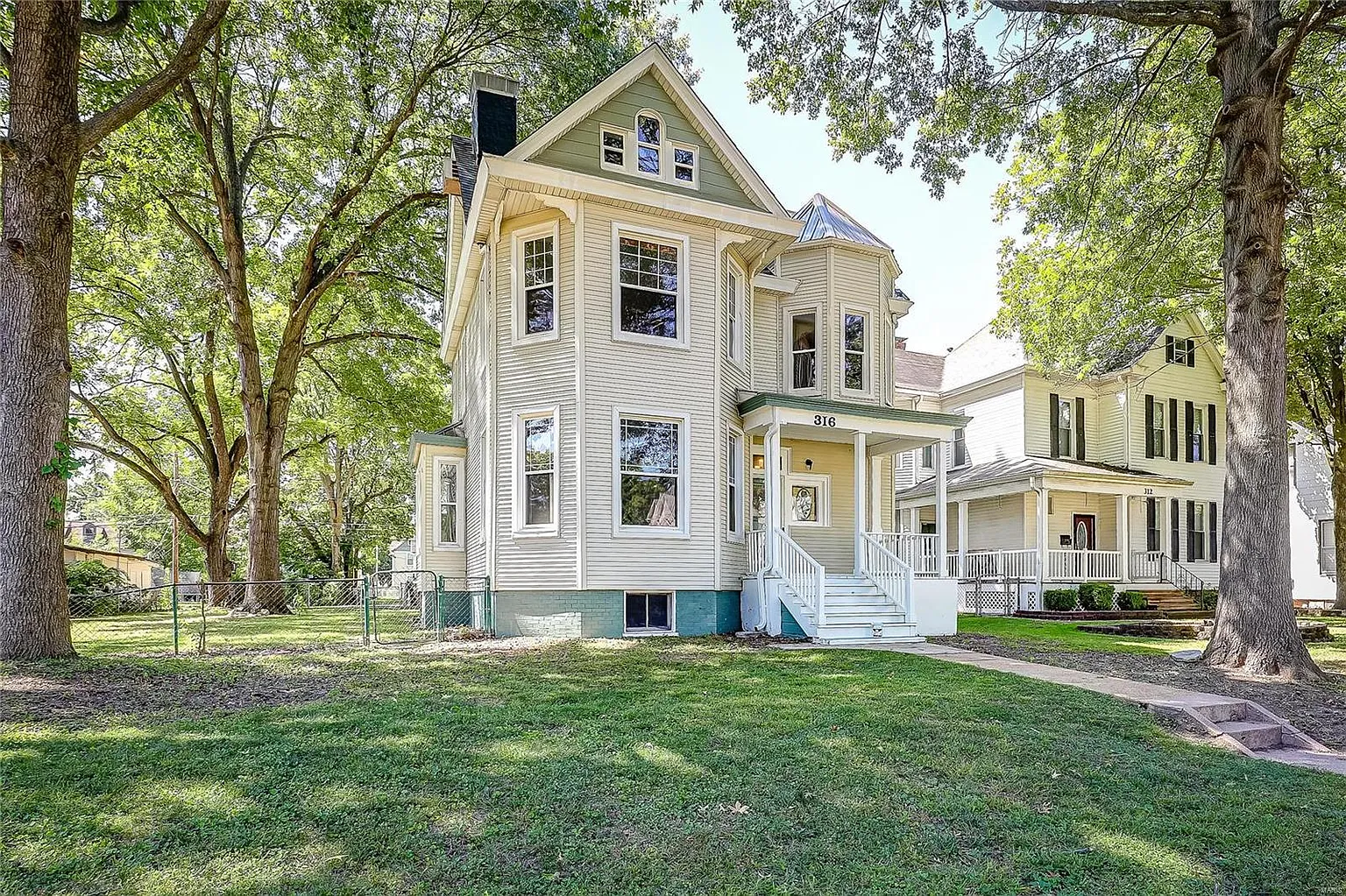 316 Portland Ave photo 1