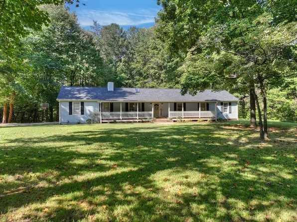 46 White Oak Dr, Talking Rock, GA 30175