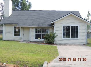 615 Honey Creek Ln, Hinesville, GA 31313