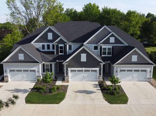 32083 Hudson Ct, Avon Lake, OH 44012