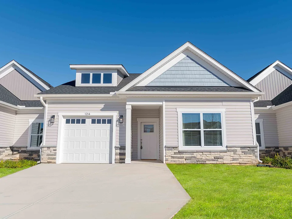 River Rock at Dallas 55+ Active Adult Homes