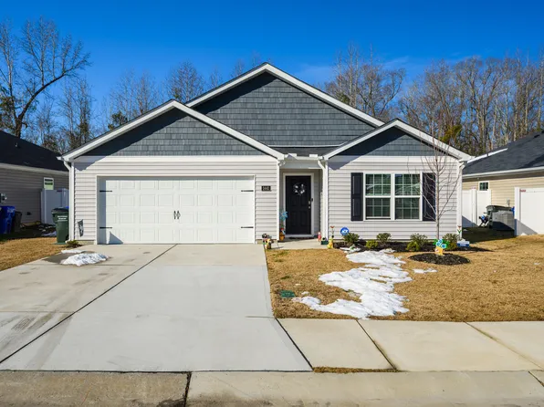 1441 N Wilshire Ct, Kinston, NC 28504