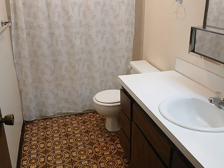 679 Brookside Ct — Photo 12