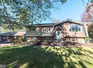 3021 Finland Rd, Pennsburg, PA 18073