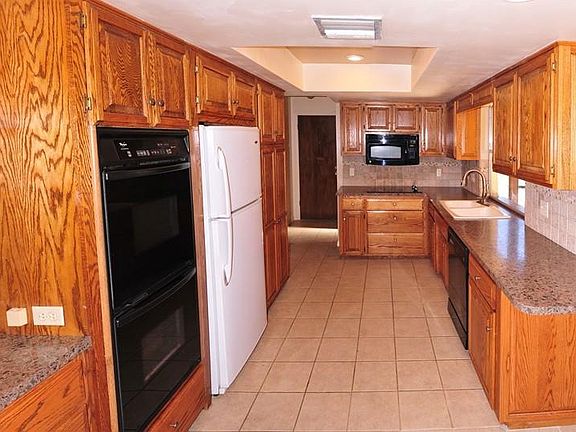 4th image of 1472 Regal Ct