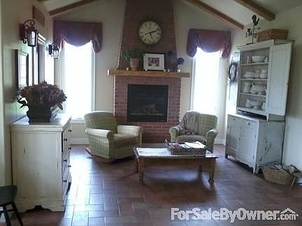 Kitchen Keeping Room