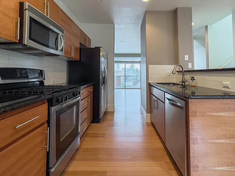 730 NW 118th Ave #101 — Photo 2