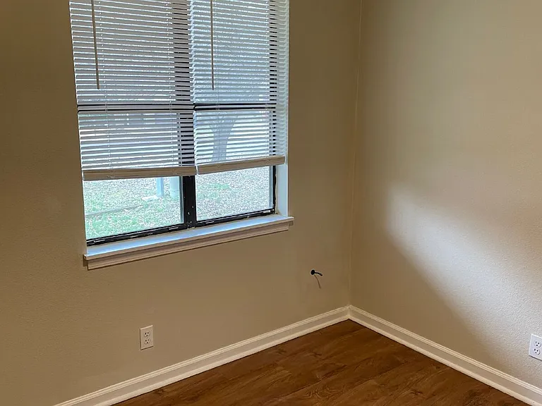 1508 Smoot Dr #B — Photo 7
