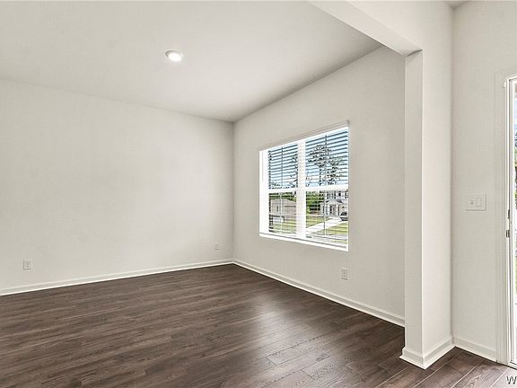 4th image of 5500 Summit Dr
