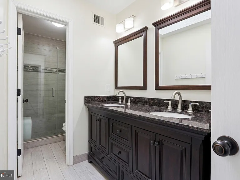 13606 Northbourne Dr — Photo 38