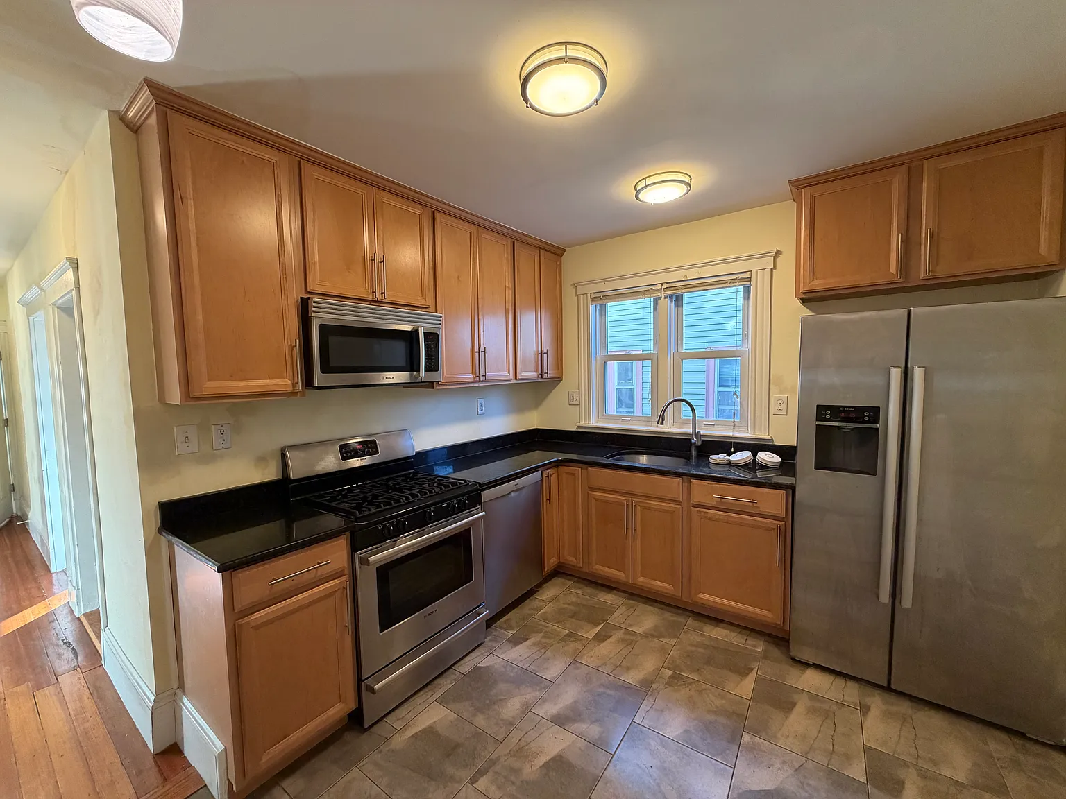 3 bed, $3,600 — Photo 1