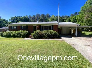 907 W Carver St, Durham, NC 27704