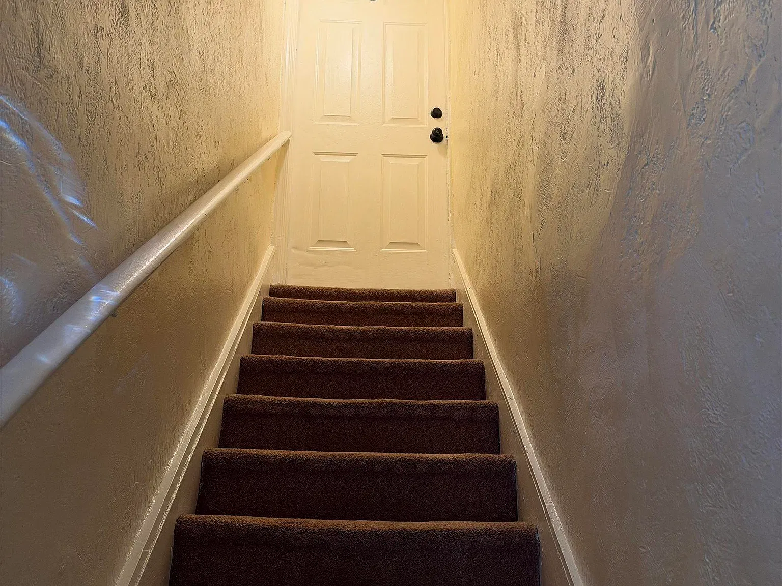 3 bed, 1.0 bath, $1,950 — Photo 3
