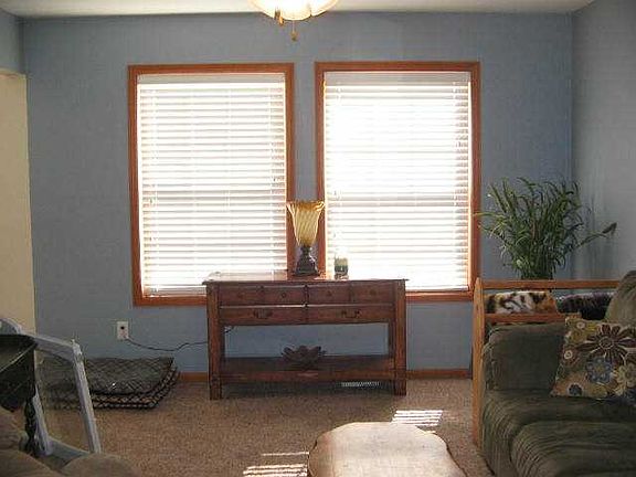 3rd image of 207 Genson Dr