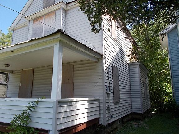2nd image of 18909 Ironwood Ave