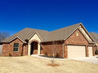 2829 Morgan Trce, Yukon, OK 73099