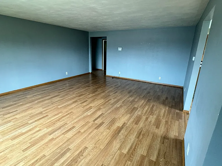 3013 W 2nd St — Photo 37