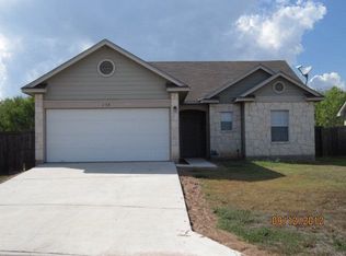 238 Talon Dr, Luling, TX 78648