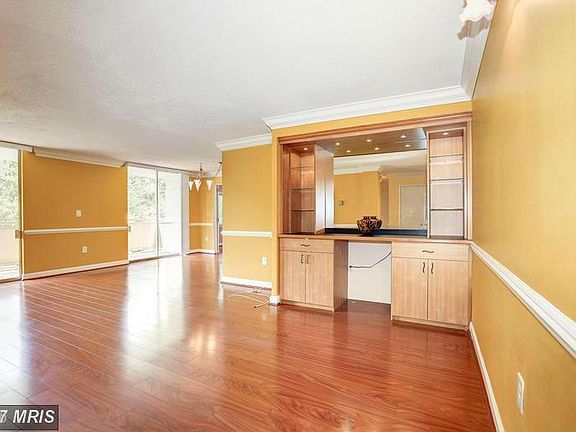 5th image of 7501 Democracy Blvd APT B213