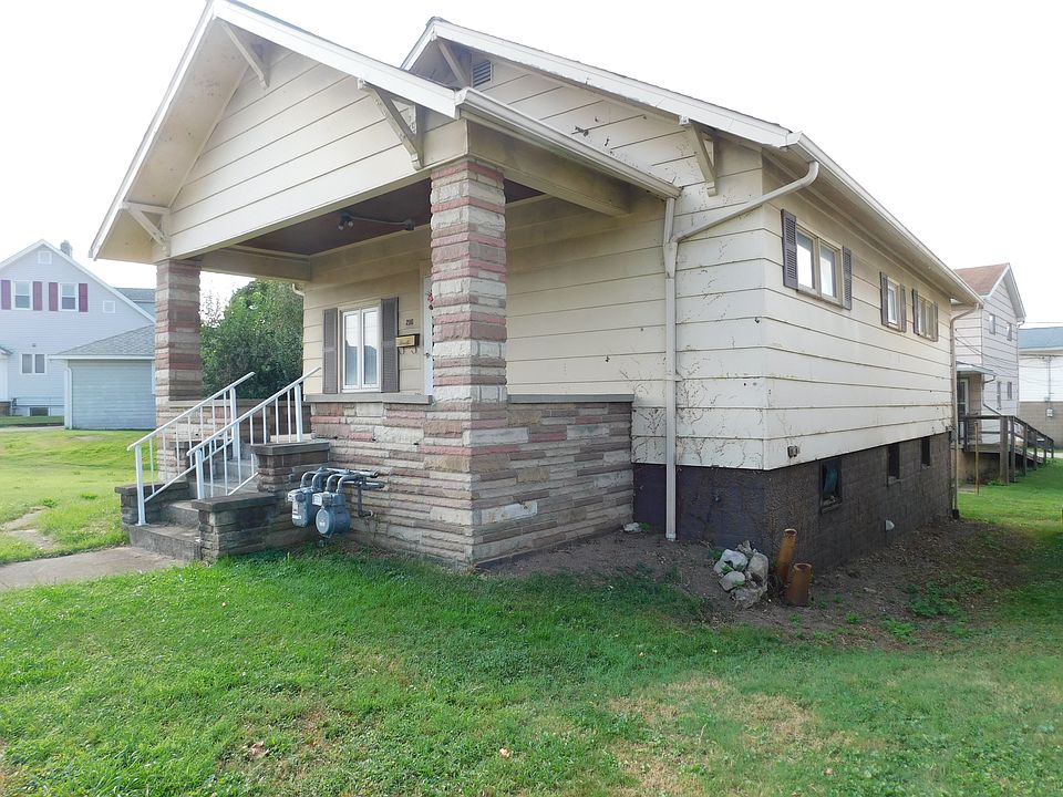 1st image of 216 1/2 W 43rd St