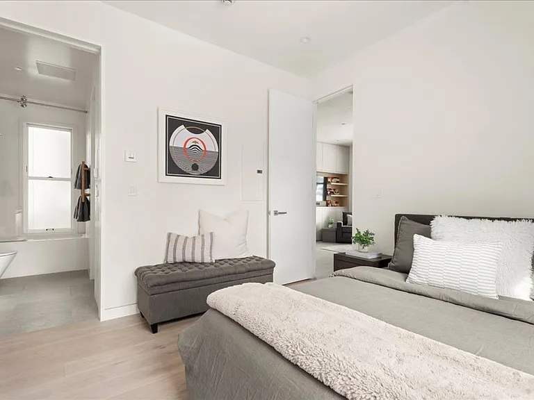 211 W Main St #101 — Photo 4
