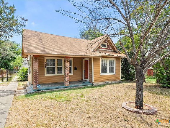 5th image of 710 E Ashby Pl