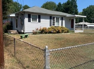 646 Clemson Cir, Winston Salem, NC 27107