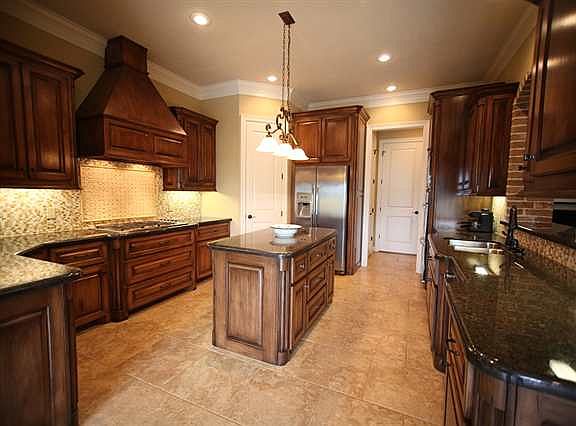 5th image of 3575 Caffin Dr
