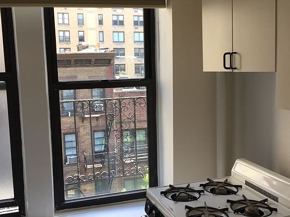 5th image of 308 E 78th St APT 34