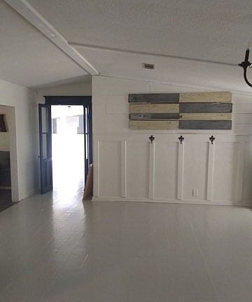 5th image of 209 Encino Rio