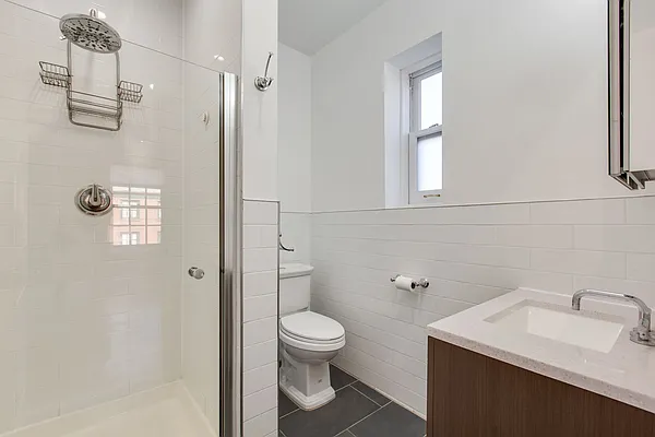 Rented by Compass | media 22