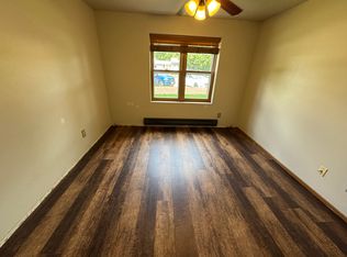 930 Iowa Ave #2, Wisconsin Dells, WI 53965