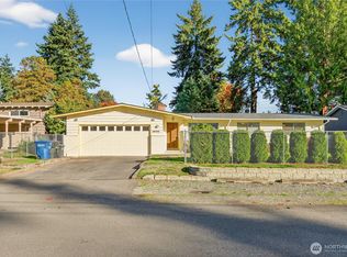 20412 3rd Ave S, Des Moines, WA 98198