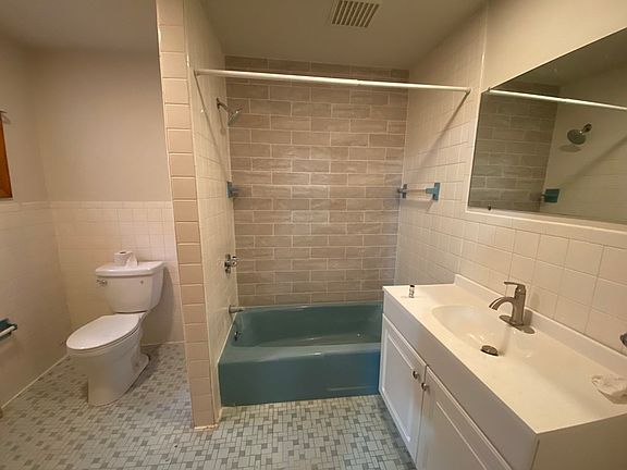 3rd image of 266-268 Liberty St #266