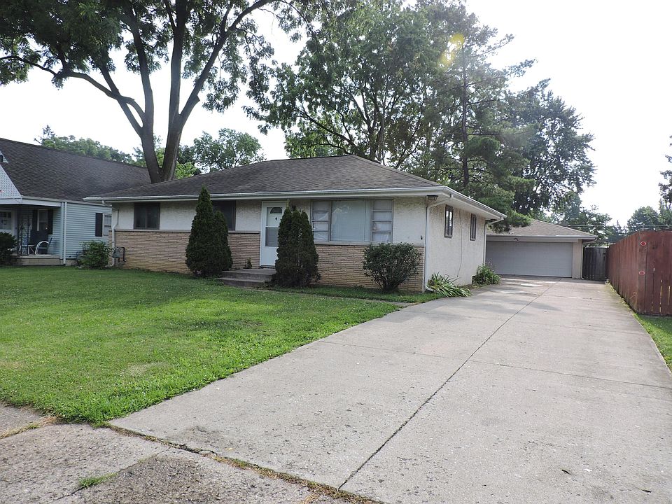 1st image of 688 S Waverly St