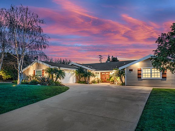 2nd image of 718 Camino Manzanas